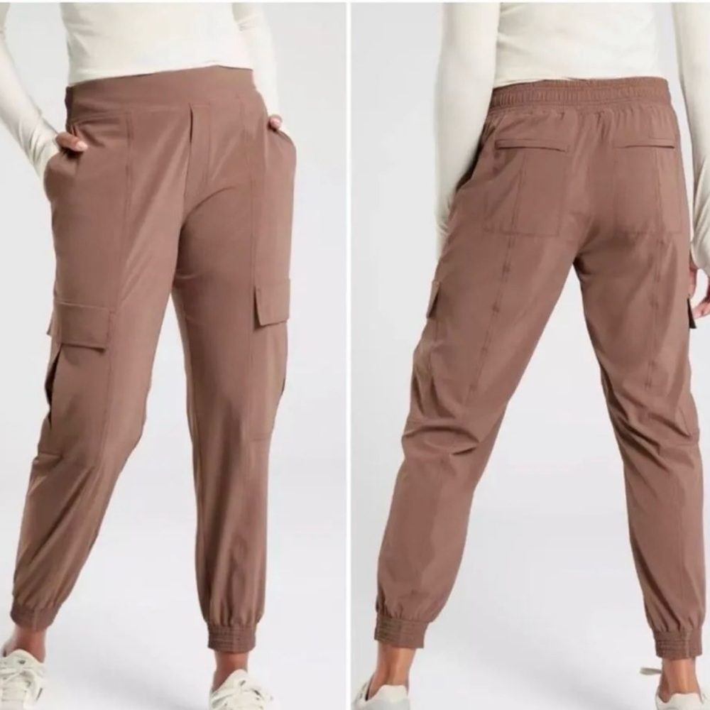 Athleta utility jogger Mineral brown size 14